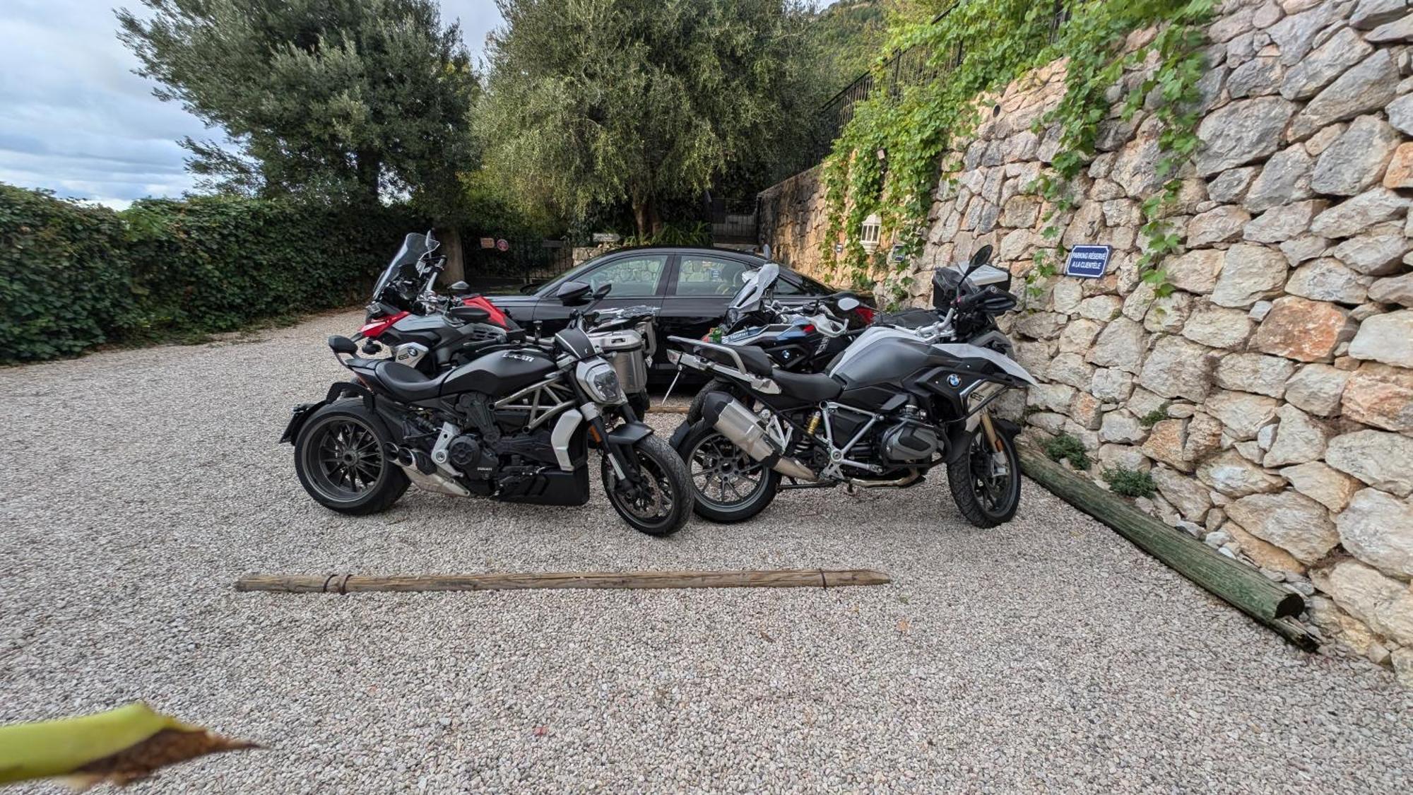 Le Mas D'Angeline, Vue Mer, Jardin Commun, Parking, Voiture Requise, 10 Min En Voiture De Monaco, Route Etroite, Pente Raide, Croisement Limite, Sea View, Shared Garden, Parking, Car Required, 10 Min Drive From Monaco, Narrow Steep Road, Limited Pass Beausoleil Kültér fotó