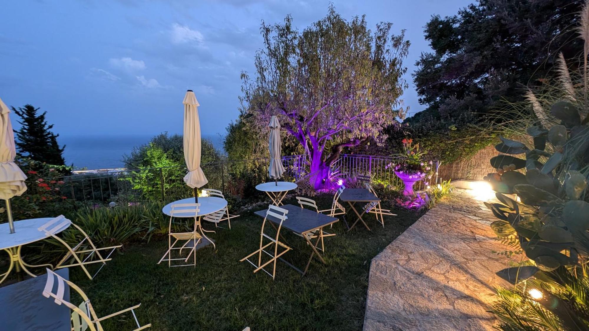 Le Mas D'Angeline, Vue Mer, Jardin Commun, Parking, Voiture Requise, 10 Min En Voiture De Monaco, Route Etroite, Pente Raide, Croisement Limite, Sea View, Shared Garden, Parking, Car Required, 10 Min Drive From Monaco, Narrow Steep Road, Limited Pass Beausoleil Kültér fotó