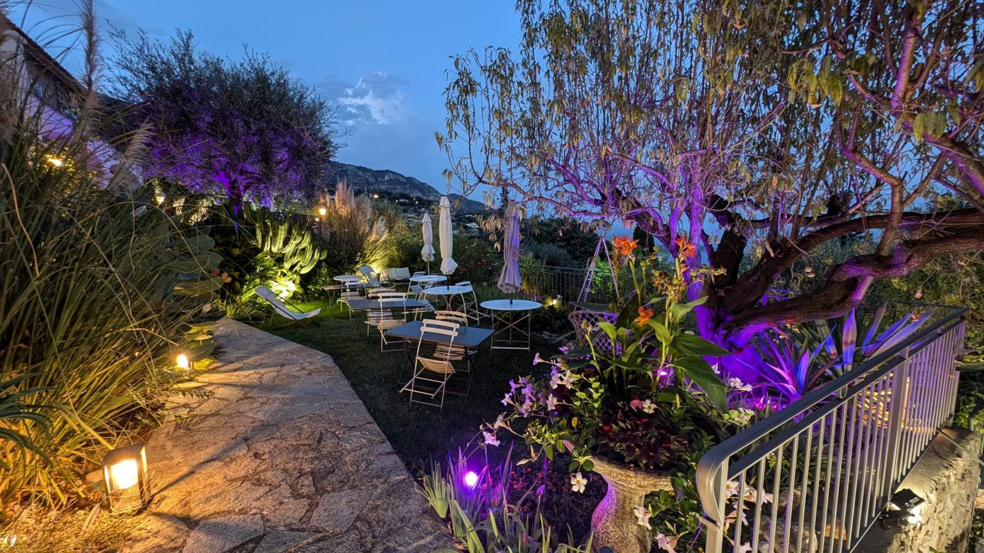 Le Mas D'Angeline, Vue Mer, Jardin Commun, Parking, Voiture Requise, 10 Min En Voiture De Monaco, Route Etroite, Pente Raide, Croisement Limite, Sea View, Shared Garden, Parking, Car Required, 10 Min Drive From Monaco, Narrow Steep Road, Limited Pass Beausoleil Kültér fotó