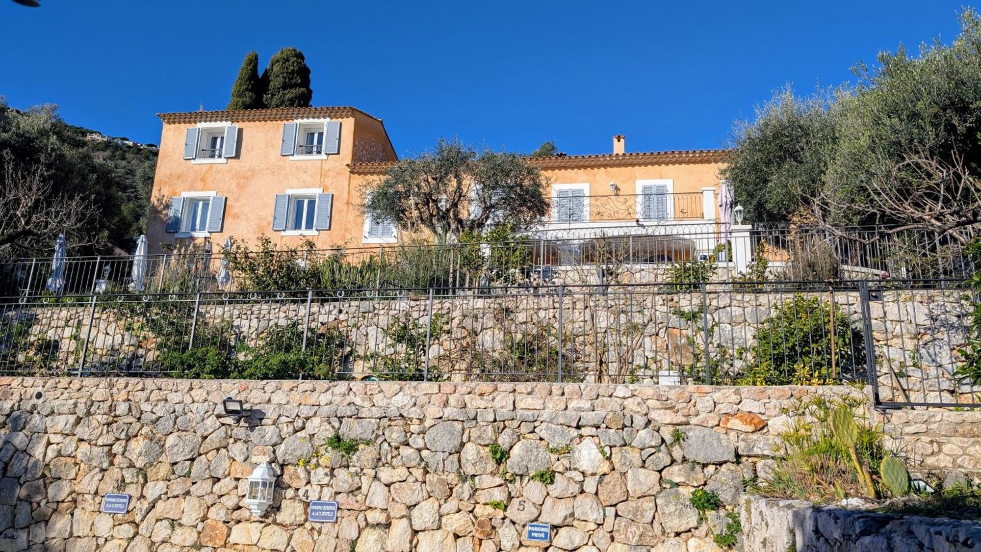 Le Mas D'Angeline, Vue Mer, Jardin Commun, Parking, Voiture Requise, 10 Min En Voiture De Monaco, Route Etroite, Pente Raide, Croisement Limite, Sea View, Shared Garden, Parking, Car Required, 10 Min Drive From Monaco, Narrow Steep Road, Limited Pass Beausoleil Kültér fotó