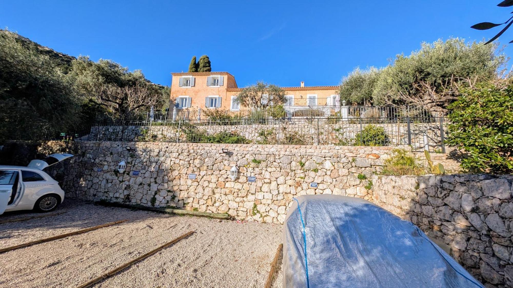 Le Mas D'Angeline, Vue Mer, Jardin Commun, Parking, Voiture Requise, 10 Min En Voiture De Monaco, Route Etroite, Pente Raide, Croisement Limite, Sea View, Shared Garden, Parking, Car Required, 10 Min Drive From Monaco, Narrow Steep Road, Limited Pass Beausoleil Kültér fotó