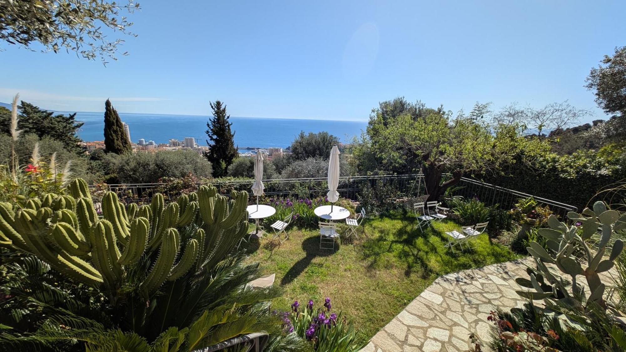 Le Mas D'Angeline, Vue Mer, Jardin Commun, Parking, Voiture Requise, 10 Min En Voiture De Monaco, Route Etroite, Pente Raide, Croisement Limite, Sea View, Shared Garden, Parking, Car Required, 10 Min Drive From Monaco, Narrow Steep Road, Limited Pass Beausoleil Kültér fotó