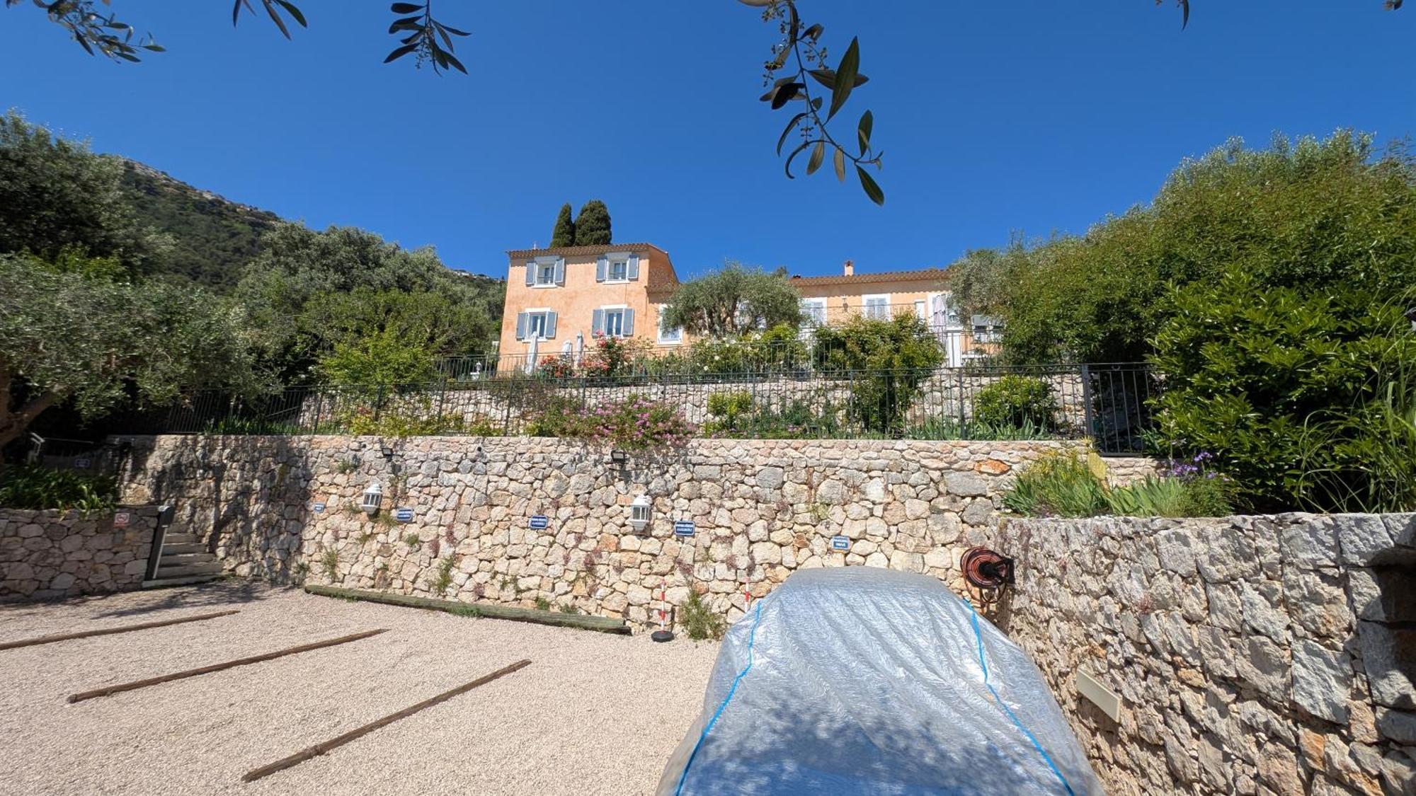 Le Mas D'Angeline, Vue Mer, Jardin Commun, Parking, Voiture Requise, 10 Min En Voiture De Monaco, Route Etroite, Pente Raide, Croisement Limite, Sea View, Shared Garden, Parking, Car Required, 10 Min Drive From Monaco, Narrow Steep Road, Limited Pass Beausoleil Kültér fotó