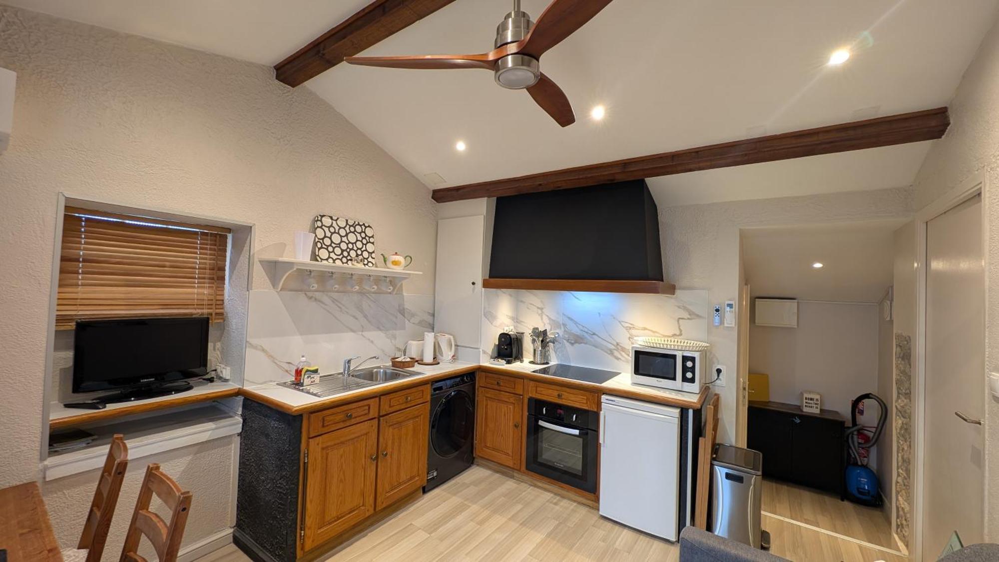 Le Mas D'Angeline, Vue Mer, Jardin Commun, Parking, Voiture Requise, 10 Min En Voiture De Monaco, Route Etroite, Pente Raide, Croisement Limite, Sea View, Shared Garden, Parking, Car Required, 10 Min Drive From Monaco, Narrow Steep Road, Limited Pass Beausoleil Kültér fotó
