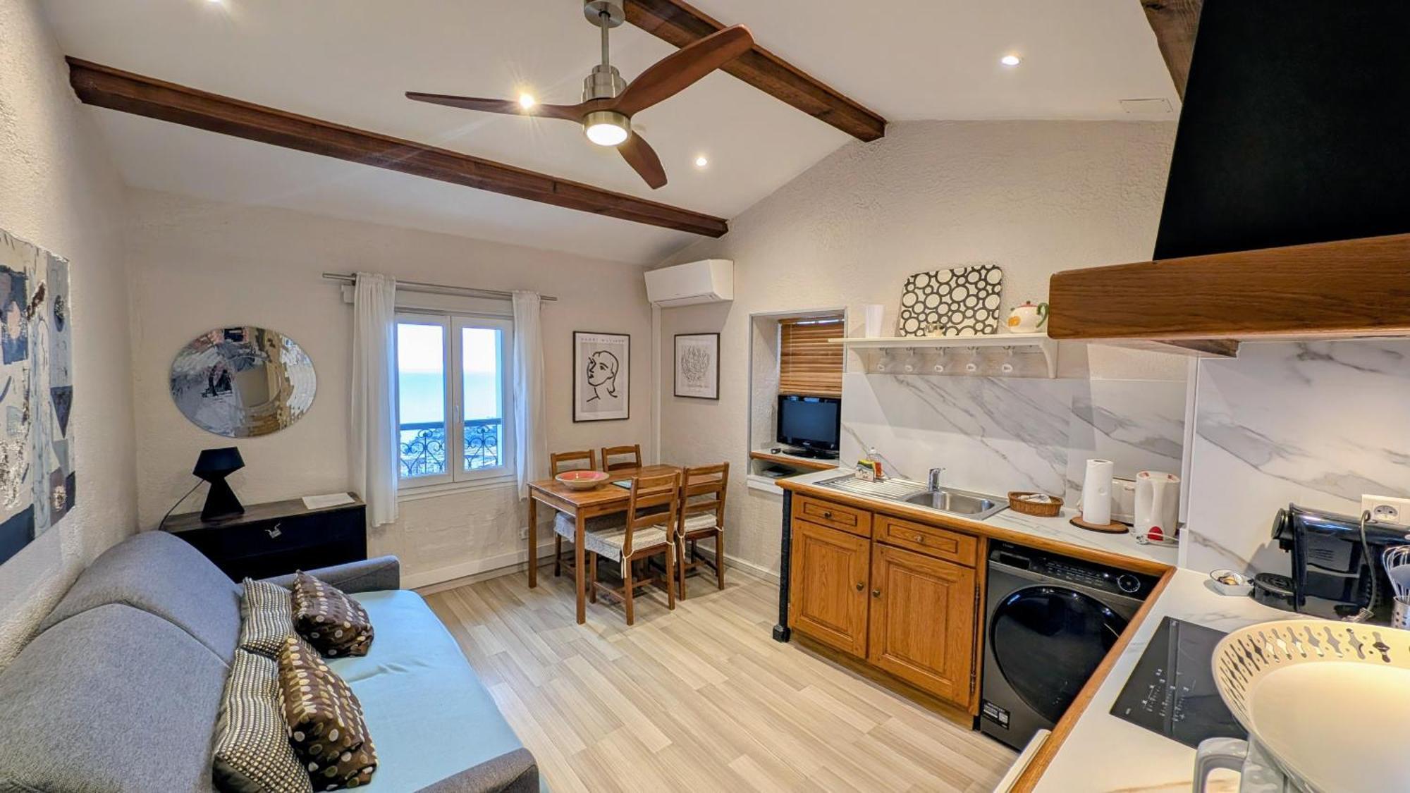 Le Mas D'Angeline, Vue Mer, Jardin Commun, Parking, Voiture Requise, 10 Min En Voiture De Monaco, Route Etroite, Pente Raide, Croisement Limite, Sea View, Shared Garden, Parking, Car Required, 10 Min Drive From Monaco, Narrow Steep Road, Limited Pass Beausoleil Kültér fotó