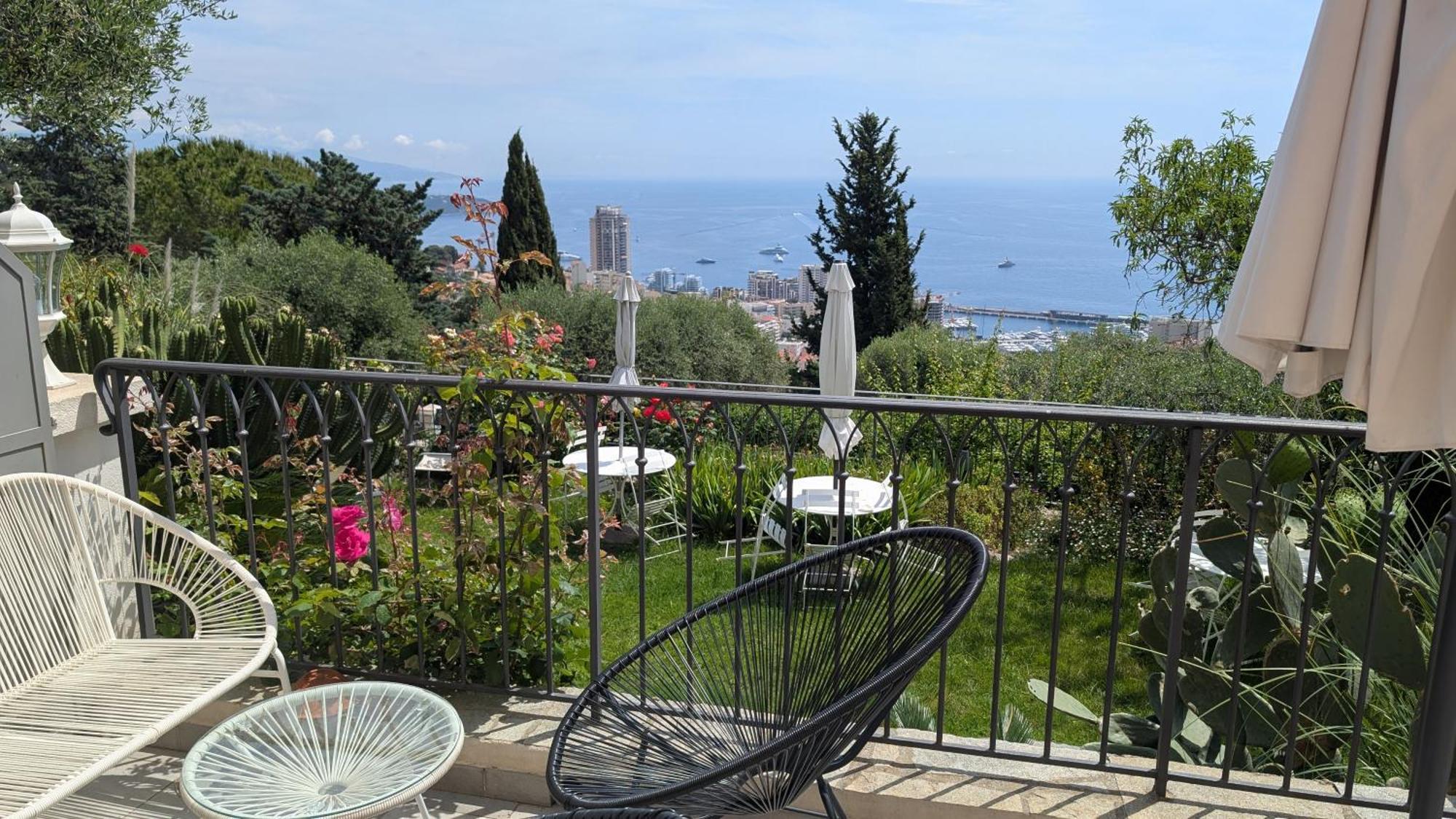 Le Mas D'Angeline, Vue Mer, Jardin Commun, Parking, Voiture Requise, 10 Min En Voiture De Monaco, Route Etroite, Pente Raide, Croisement Limite, Sea View, Shared Garden, Parking, Car Required, 10 Min Drive From Monaco, Narrow Steep Road, Limited Pass Beausoleil Kültér fotó
